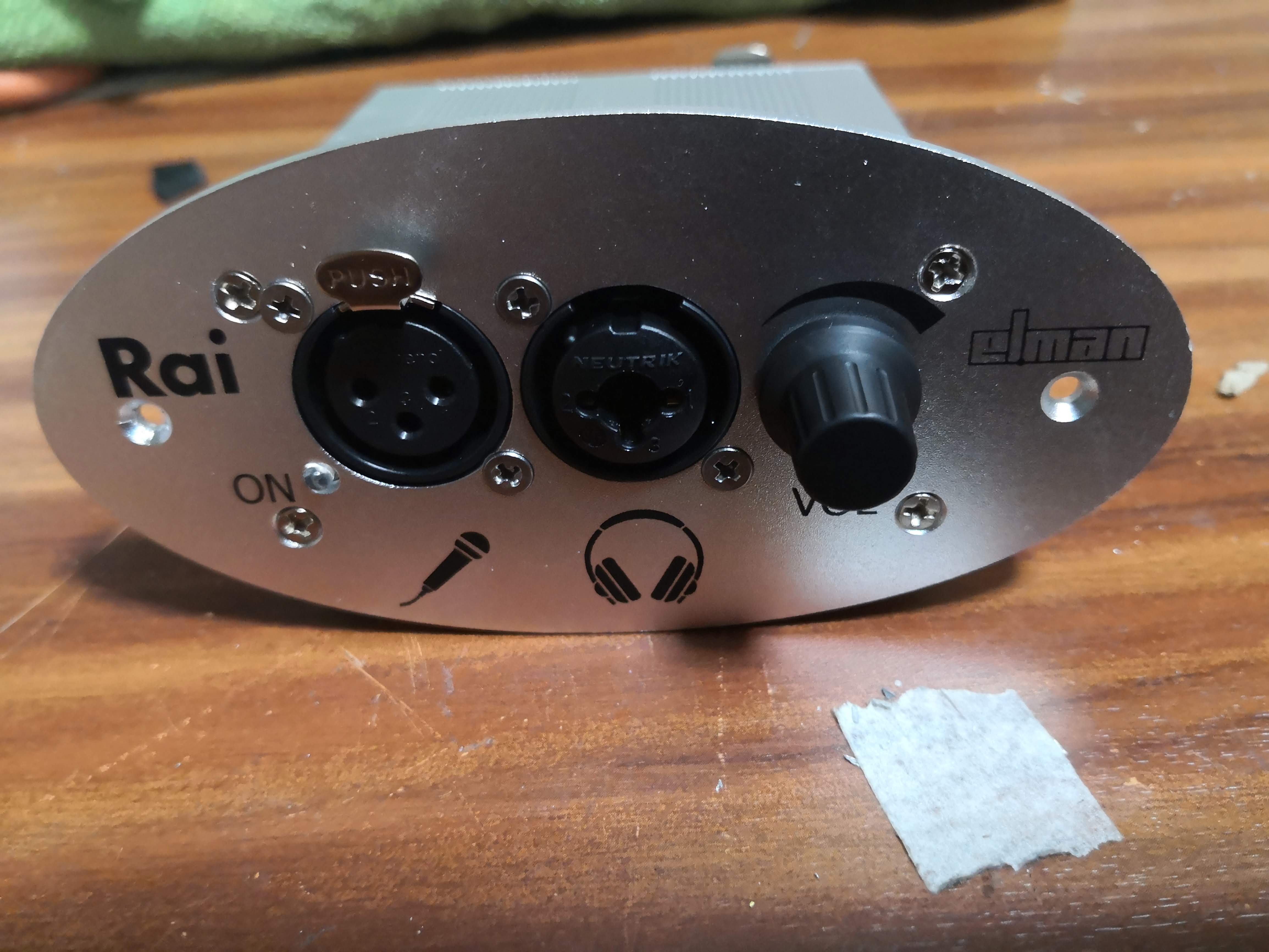 Digital listening circuit